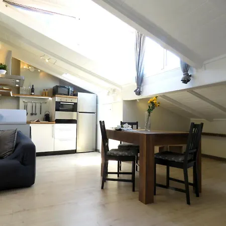Murri Apartment *